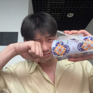 Buy lifeitong a coffee